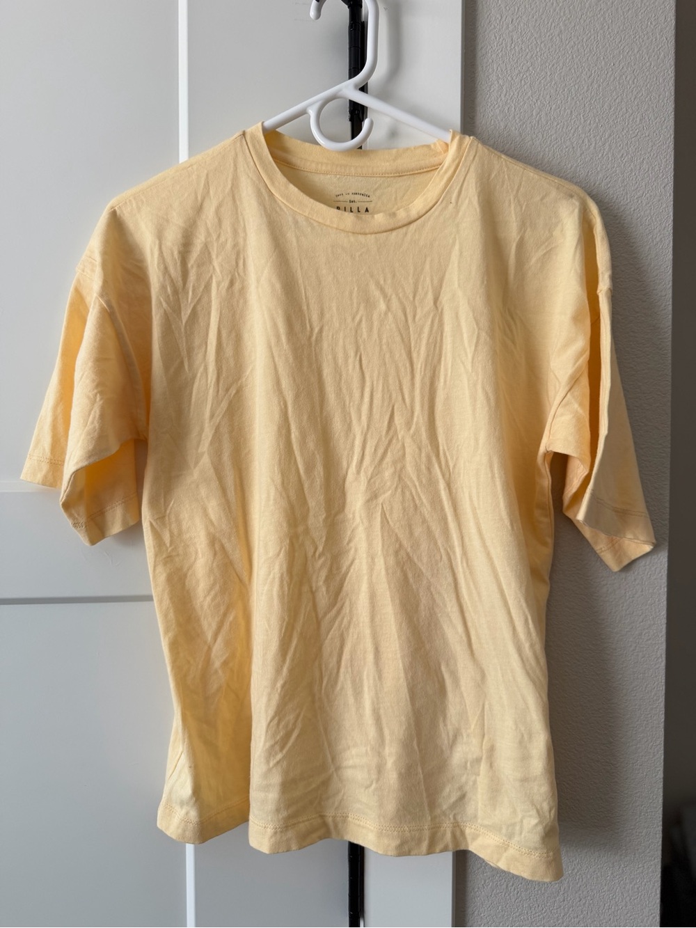 Billabong banana yellow Crew Neck Short Sleeve Tee size medium unisex top